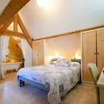 Дом отдыха Logis De Chalons En Perigord *