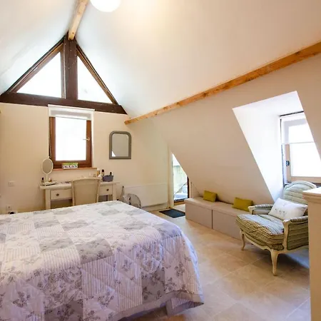 Logis De Chalons En Perigord 펜션 돔므