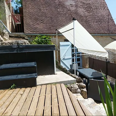 Logis De Chalons En Perigord *