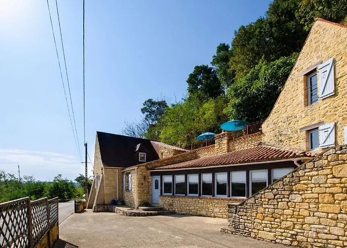 Logis De Chalons En Perigord Дом отдыха