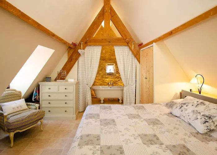 Logis De Chalons En Perigord *