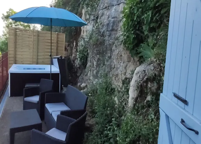 Дом отдыха Logis De Chalons En Perigord