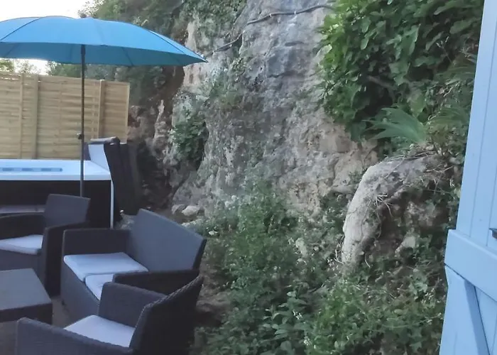 Дом отдыха Logis De Chalons En Perigord Домм