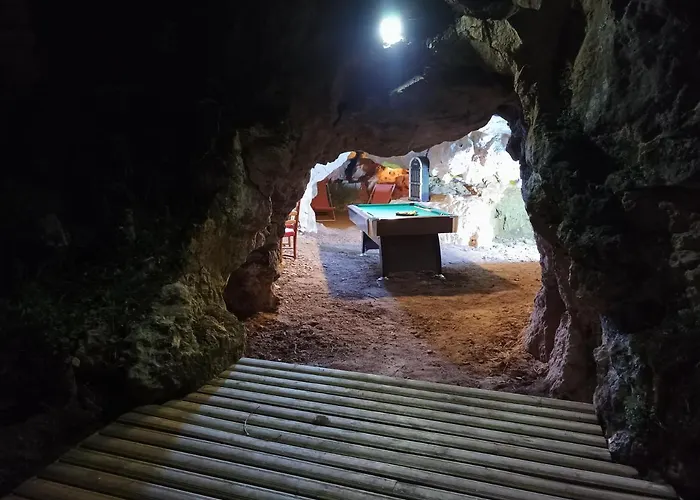 Logis De Chalons En Perigord *