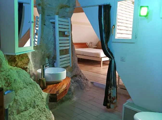 Logis De Chalons En Perigord Дом отдыха *